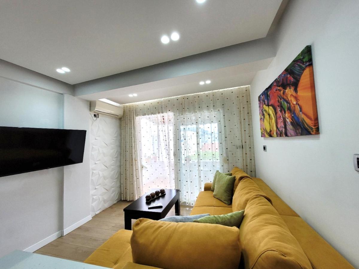 Loi Apartment Sarande Bagian luar foto