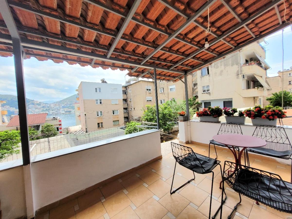 Loi Apartment Sarande Bagian luar foto