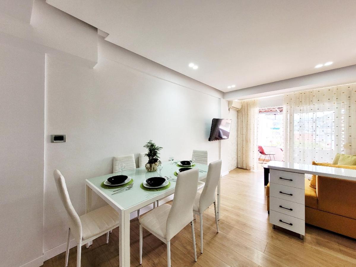 Loi Apartment Sarande Bagian luar foto