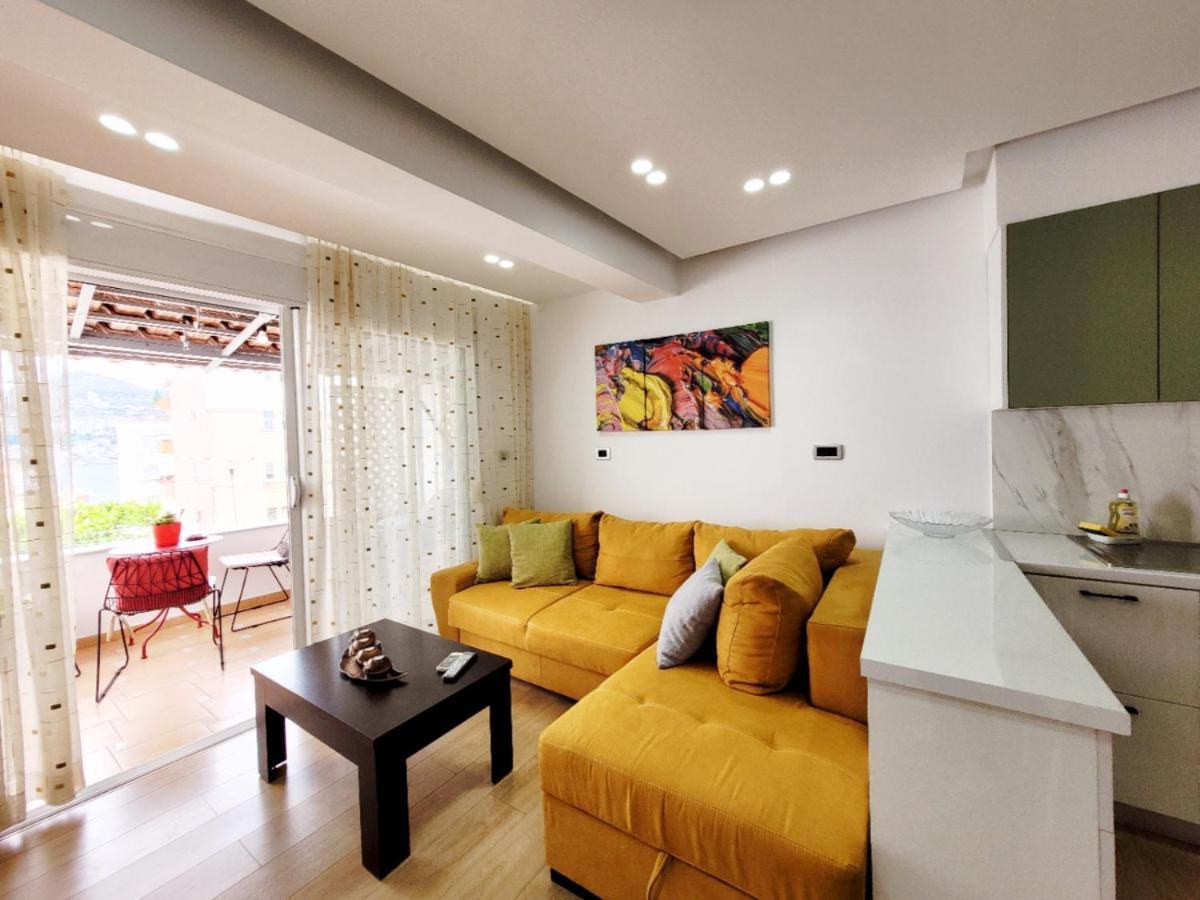 Loi Apartment Sarande Bagian luar foto