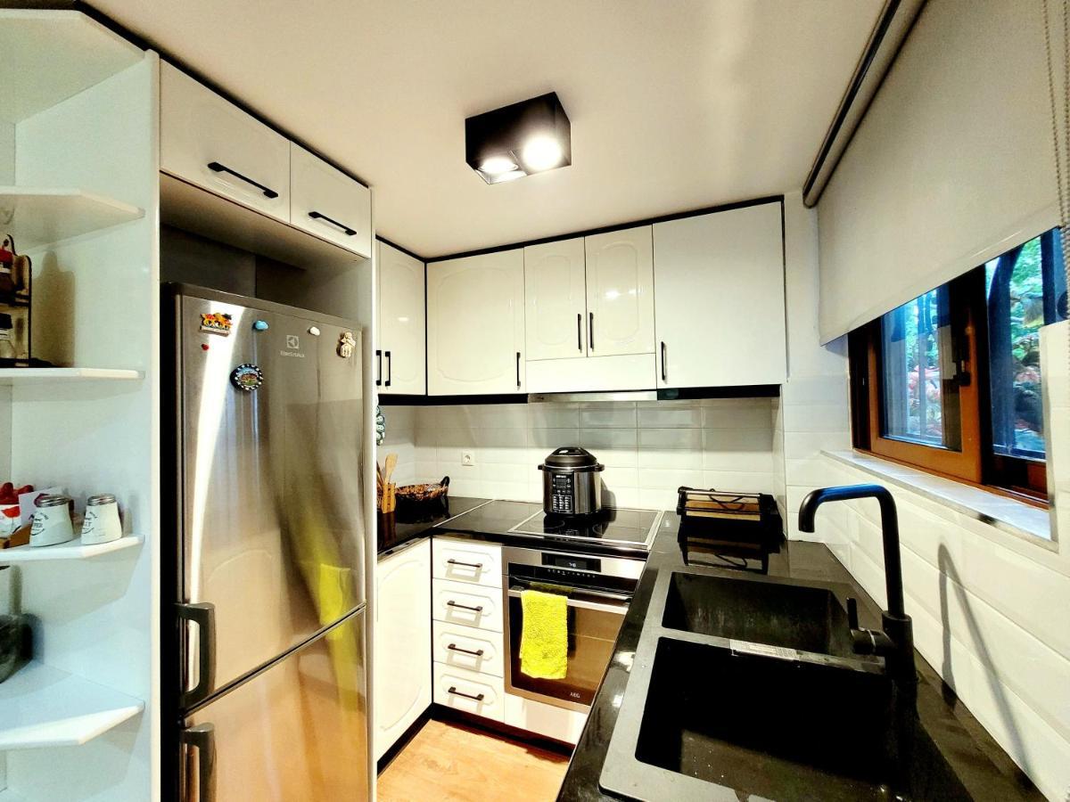 Loi Apartment Sarande Bagian luar foto